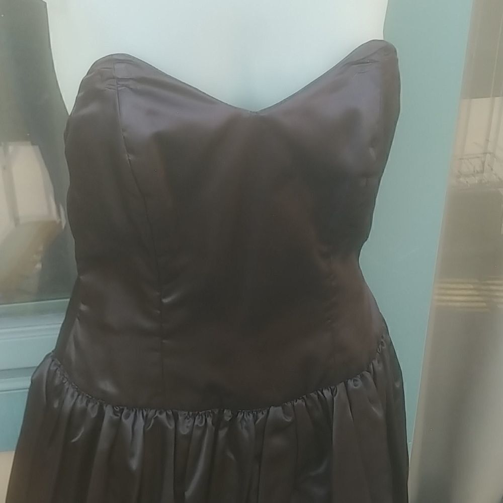 VTG 80s Black Satin Strapless Flouncy Prom Dress - Picture 3 of 7